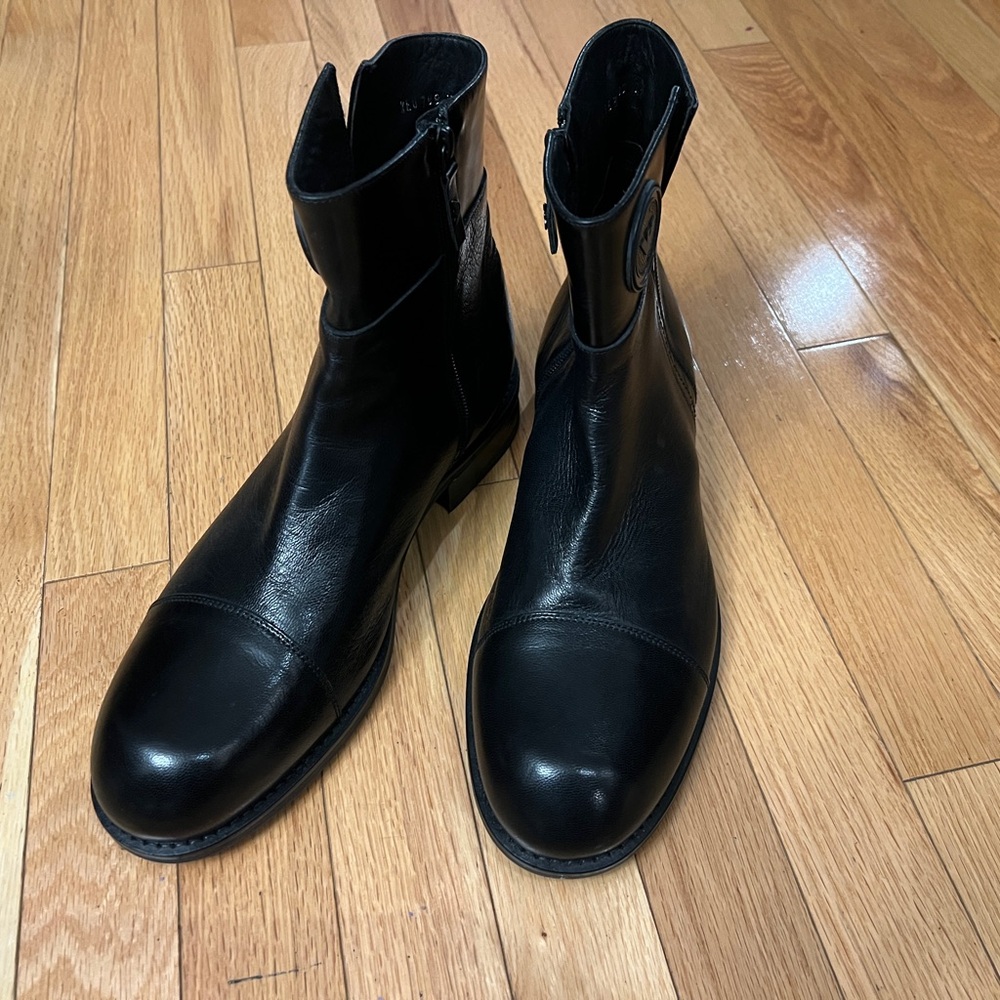 Emporio Armani Men's Black Leather Ankle Boots size EU42.5/US9